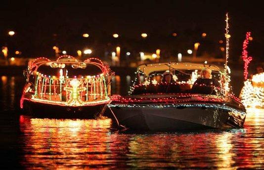 north-beach-holiday-boat-parade