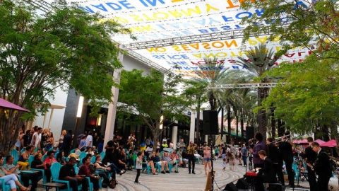 Free Sun Stories family day at Giralda Plaza