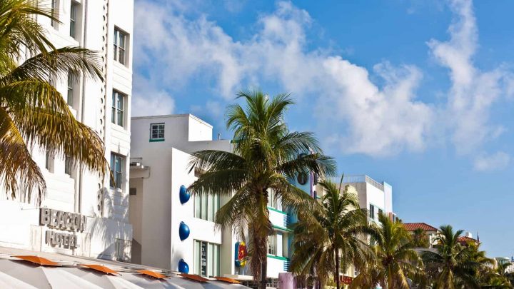 Take a Walking Tour through Miami Beach