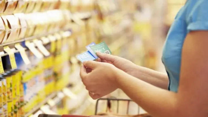 Comparing drugstore card perks: Rite-Aid vs. CVS vs. Walgreens